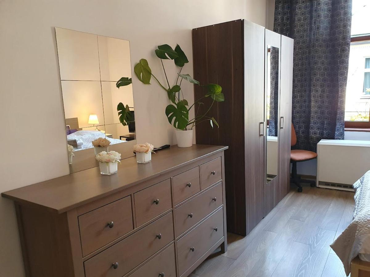 F-3 Krakow Rynek-Wawel O&P Apartfamily Exterior photo