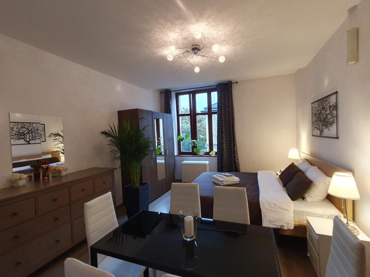 F-3 Krakow Rynek-Wawel O&P Apartfamily Exterior photo
